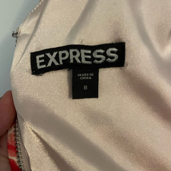Express Ruched Mini Dress, Floral Design, 8 - Picture 5 of 6